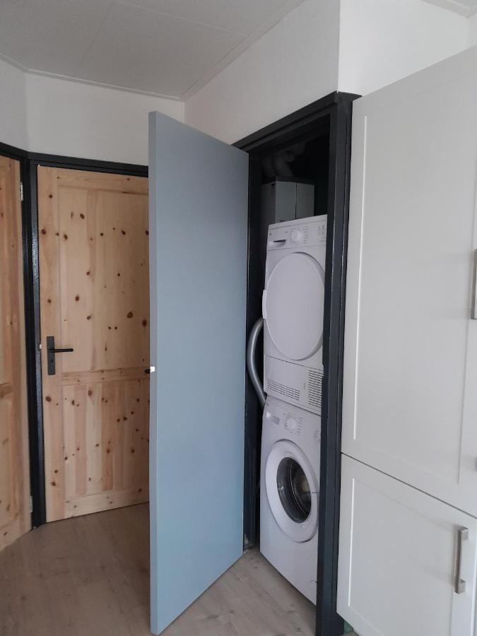 Luxe 5 Persoons Bungalow Op Rustig Vakantiepark Nabij Leeuwarden Dronrijp 外观 照片